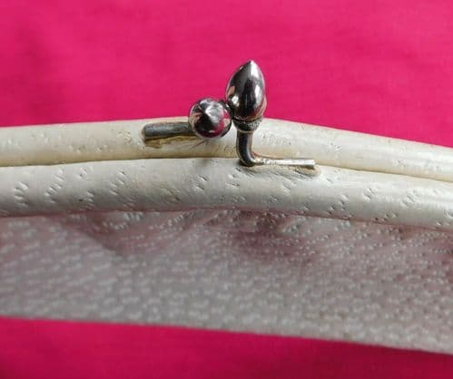 Vintage white leather clutch purse 9.5 inches long Ladies vintage accessories